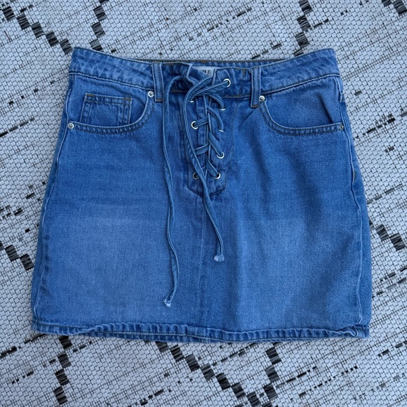 Forever 21 Los Angles Tie Closure Blue Denim Jean Mini Jean Skirt Women Size S - Picture 1 of 13